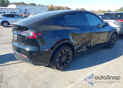 2024 Tesla Model Y Long Range Dual Motor All-Wheel Drive из США, поврежденный, VIN 7SAYGDEE6RA230442